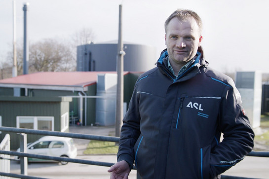 bb_asl_teaser_02.jpg Mitarbeiter von Agrarservice Lass