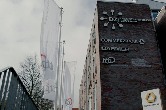 bb_ttp-themenclips_teaser_05.jpg Rotes Backsteingebäude von ttp